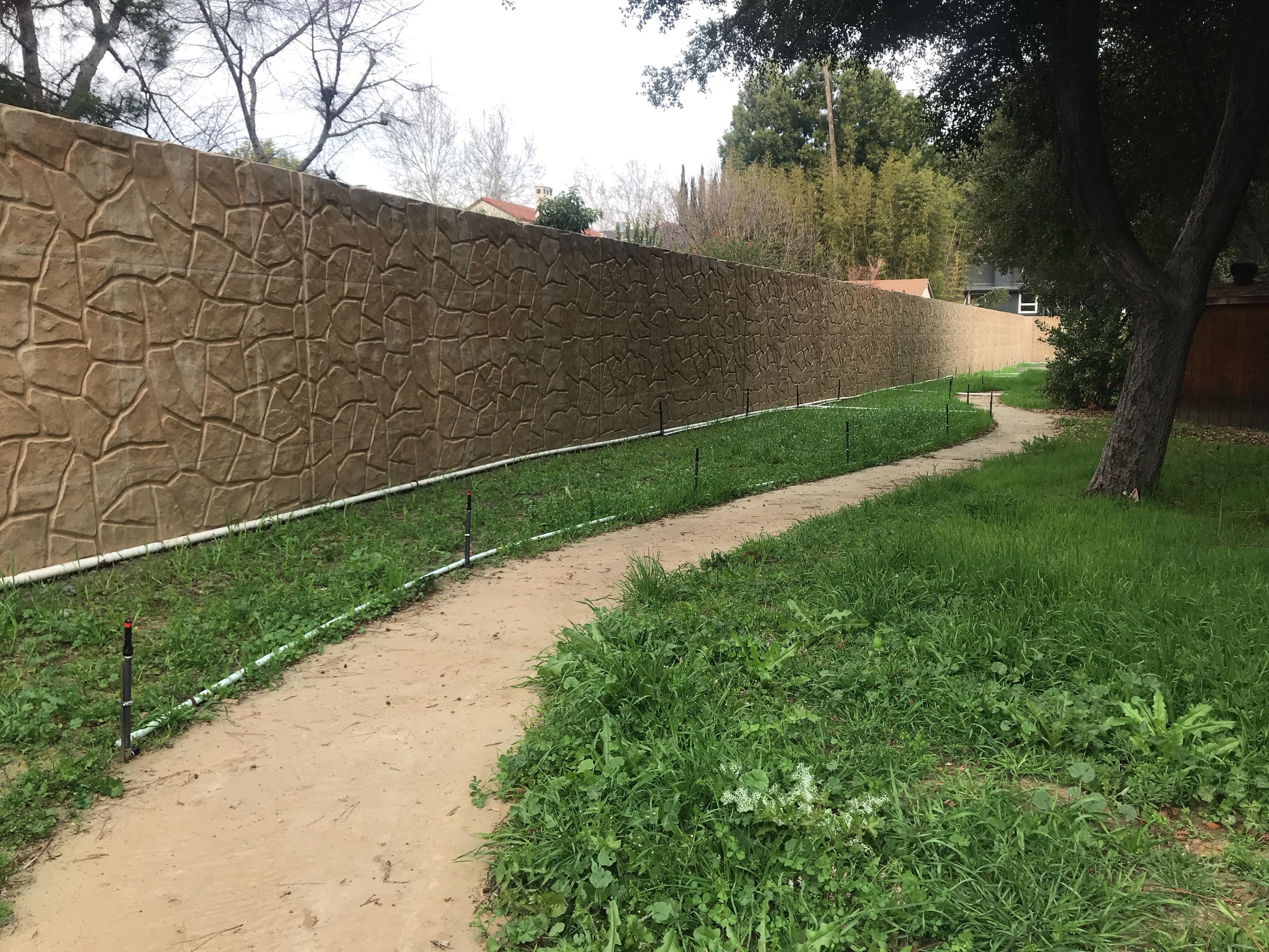 A look at the completed floodwall along William Street in San Jose, part of Valley Water’s first phase of flood risk reduction near Coyote Creek. 
